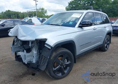 2024 Jeep Grand Cherokee Altitude 4X4 z USA, uszkodzony, nr VIN 1C4RJHAG9R8930153
